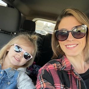 Meet your Posher, Danielle